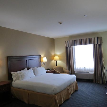 Holiday Inn Express Hotel & Suites Pampa By Ihg Exterior foto