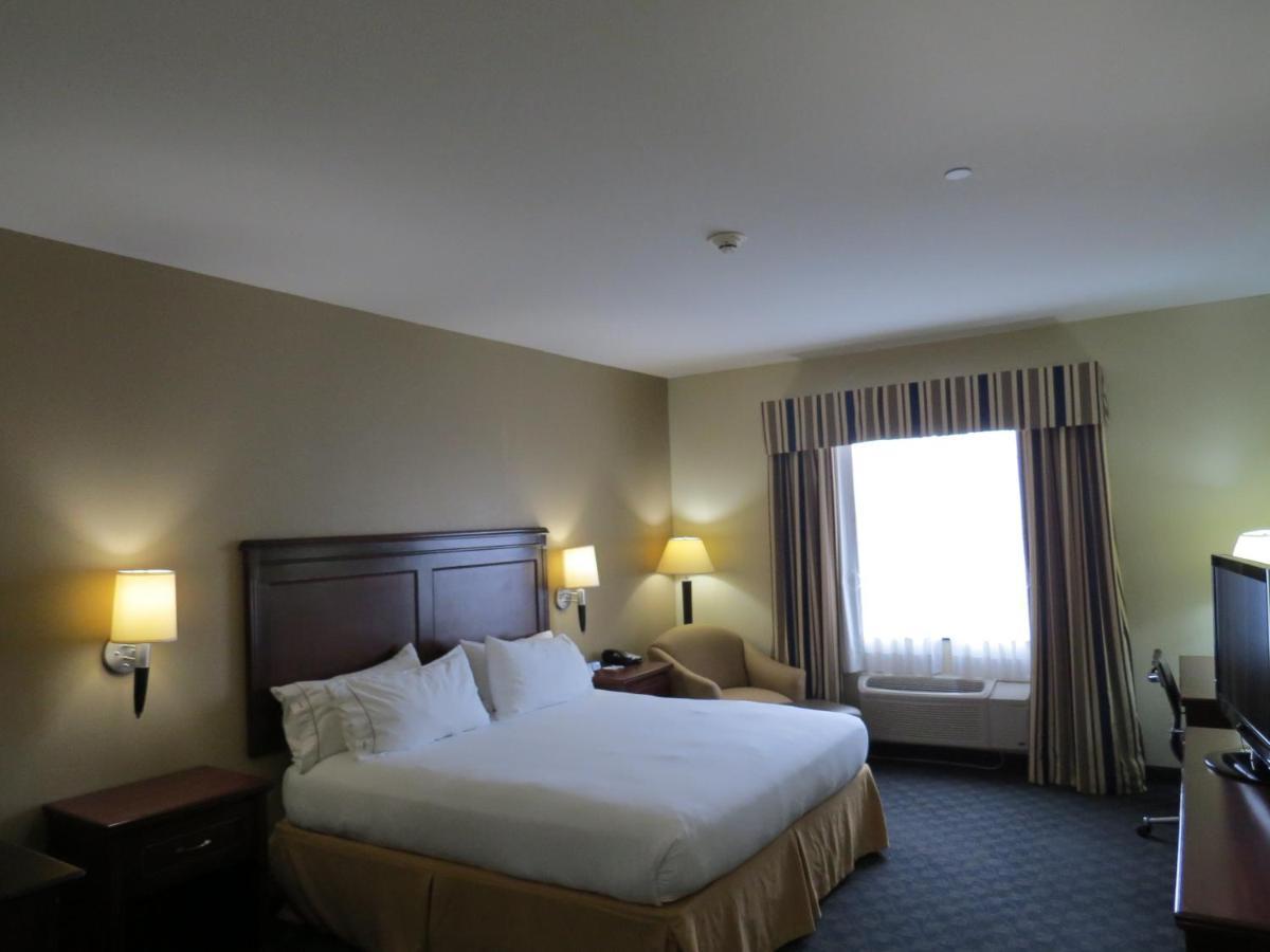 Holiday Inn Express Hotel & Suites Pampa By Ihg Exterior foto